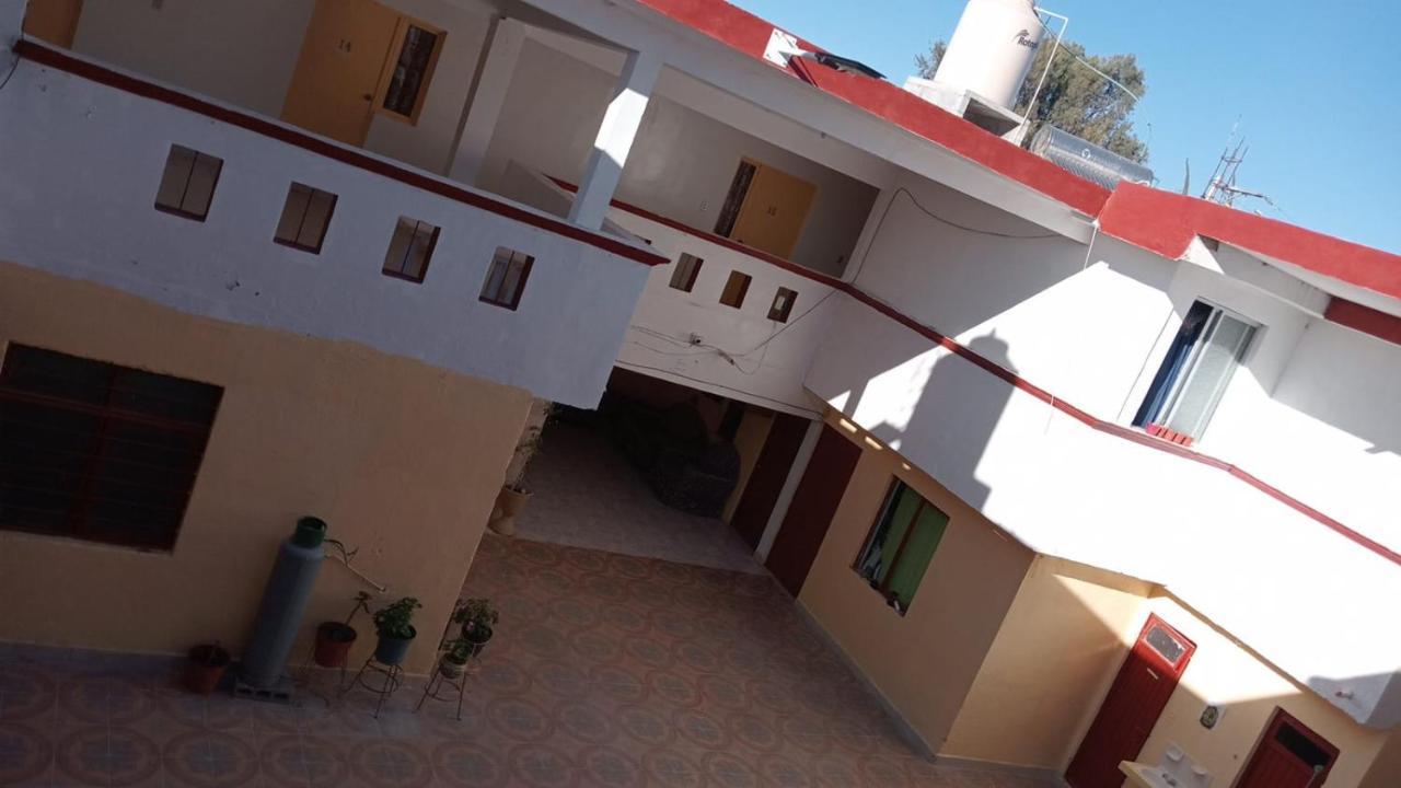 Hotel Rocio Cedral Екстер'єр фото