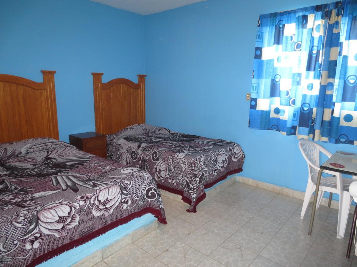 Hotel Rocio Cedral Екстер'єр фото